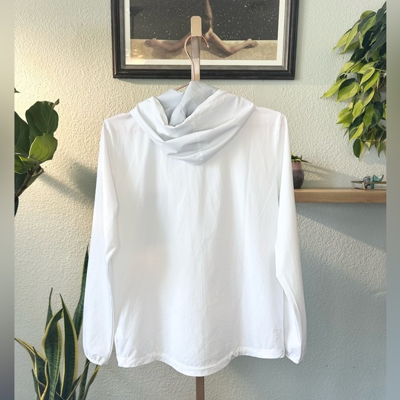 Vuori | Womens Outdoor Trainer Shell - Picture 6 of 12